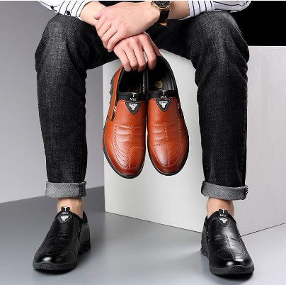 Sapato Esportivo Moderno Casual em Couro + Frete Grátis + Envio Imediato + Brinde