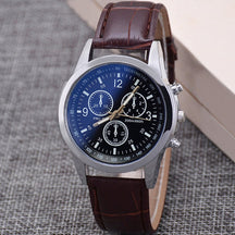 Relógio Masculino Pulseira de Couro Casual e Estiloso + Frete Grátis + Envio Imediato + Brinde