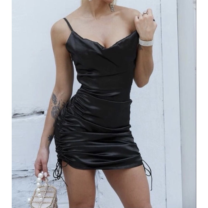 Vestido Cetim Justo Franzido com Cordinha Modinha + Frete Grátis + Envio Imediato + Brinde