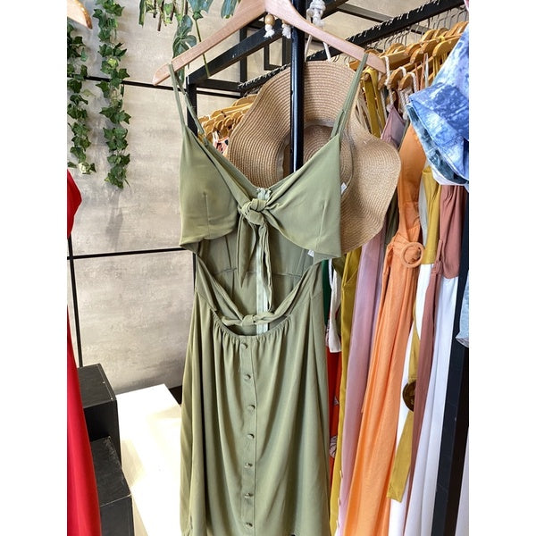 Vestido Curto de Alcinha Liso com Bojo Amarra na Frente + Frete Grátis + Envio Imediato + Brinde